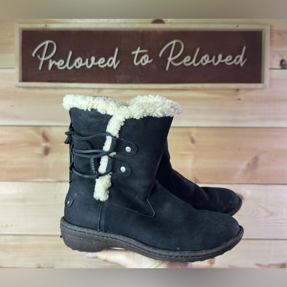 UGG Akadia Leather Boots